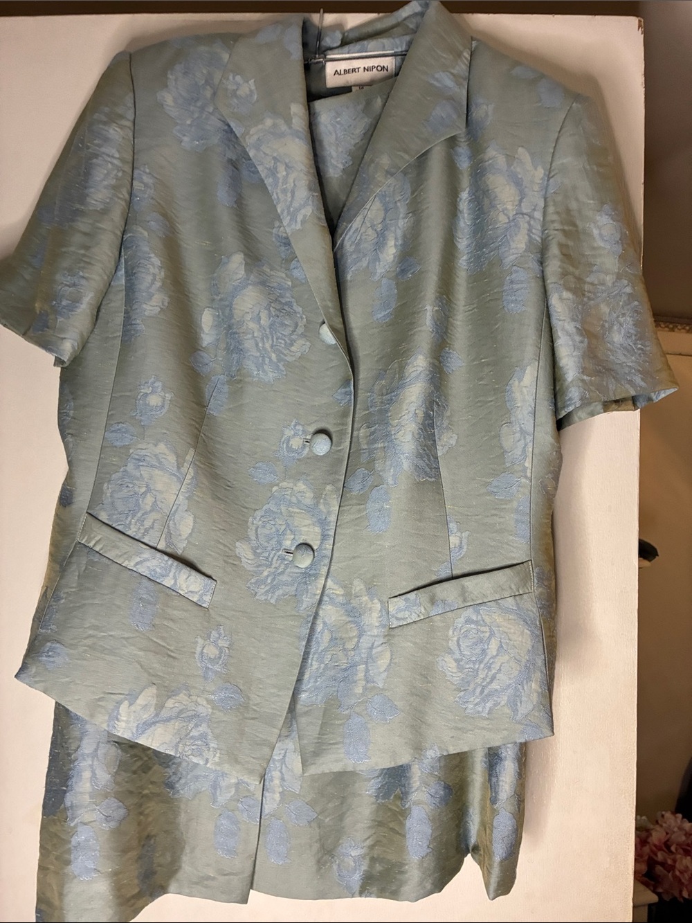 Vintage Albert Nipon Women's Light Blue Floral JacketAnd Skirt Size 14